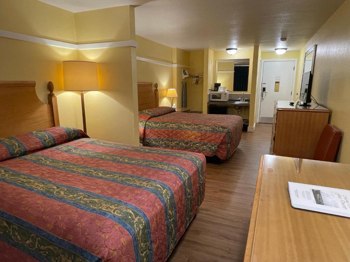 Marina Inn Des Moines / Seatac Bagian luar foto